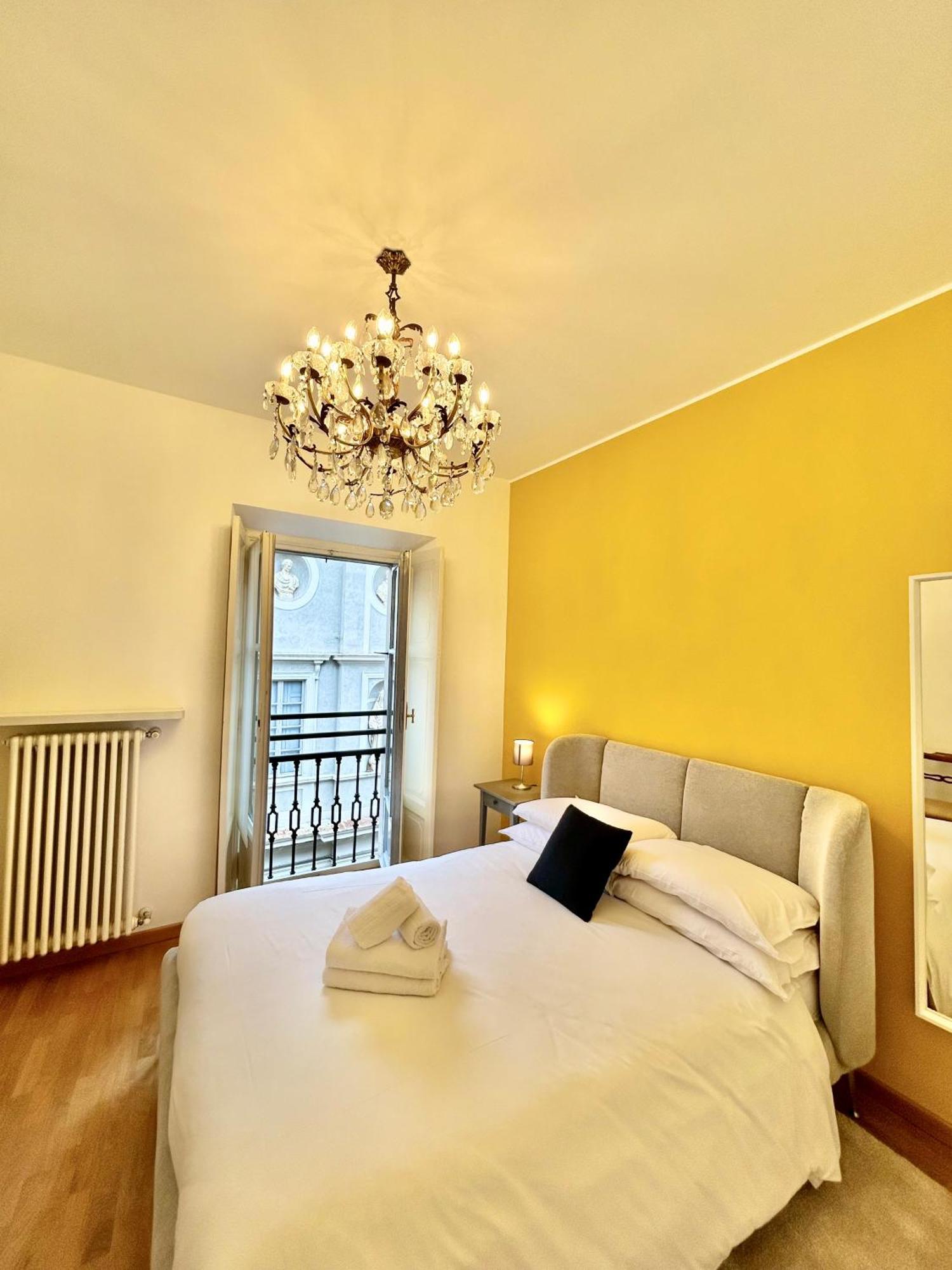 Porta Torre Como Apartment - By Relais Di Giada Экстерьер фото