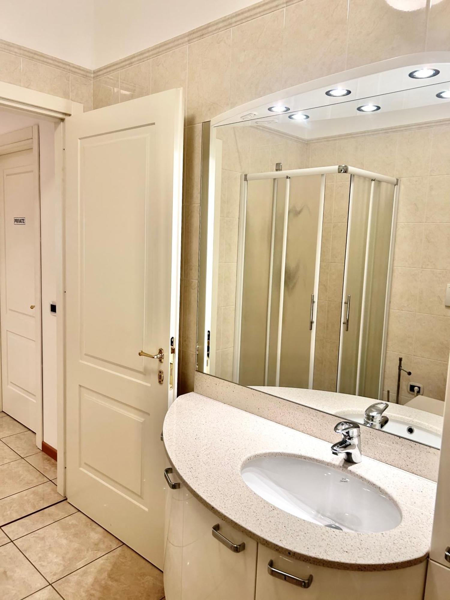 Porta Torre Como Apartment - By Relais Di Giada Экстерьер фото
